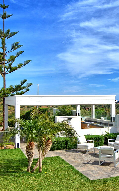 Villa Demetra: Balkon / terras / patio, Buitenkanten, Buitenshuis, Tuin