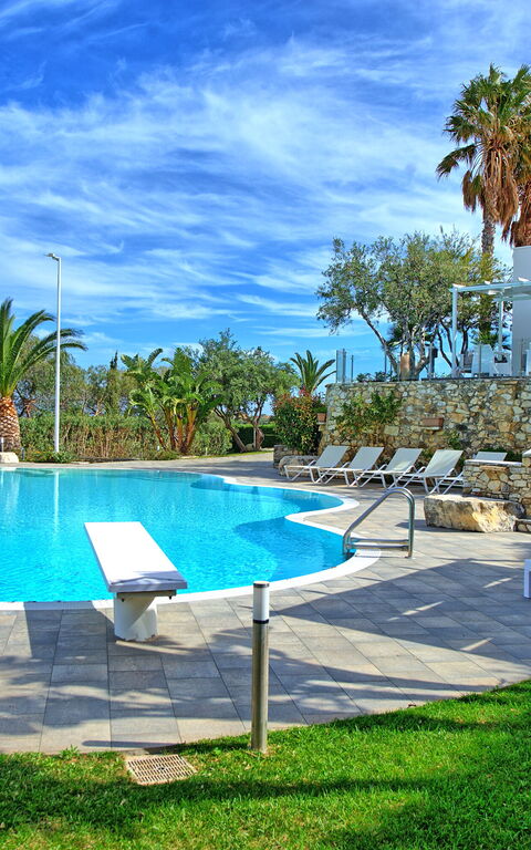 Villa Demetra: Buitenkanten, Buitenshuis, Tuin, zwembad