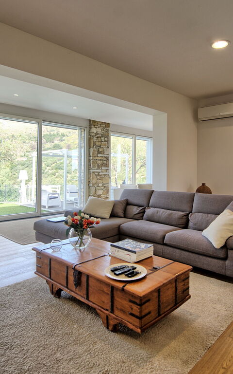 Villa Demetra: Woonkamer