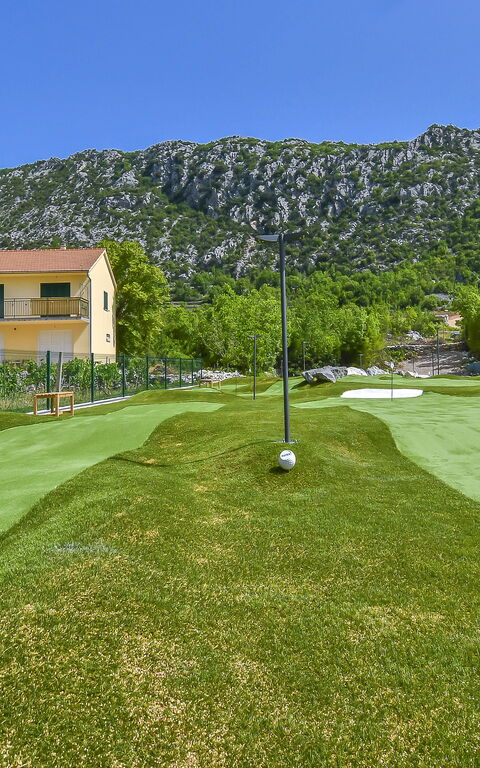 Villa Zupa: Activiteiten