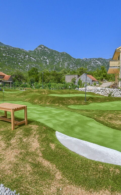 Villa Roglic: Activiteiten, Buitenkanten, Keer bekeken, Tuin