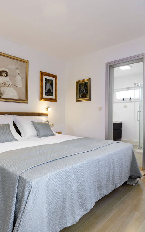 Villa Jure: Badkamer, slaapkamer