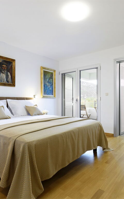 Villa Jure: Badkamer, slaapkamer