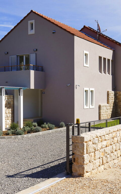 Villa Jure: Buitenkanten