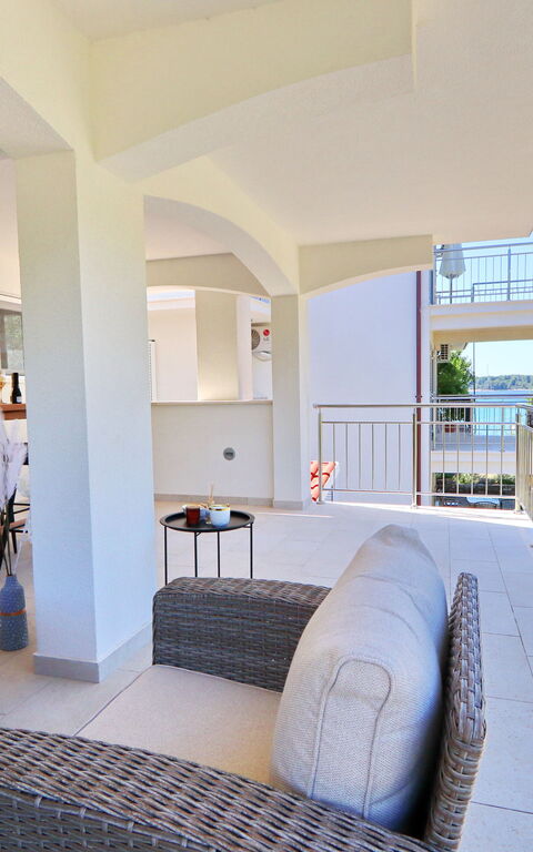 Villa Emerald: Balkon / terras / patio, Buitenkanten, Buitenshuis