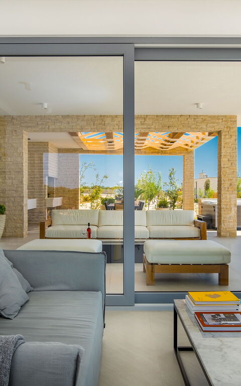 Villa Elektra: Balkon / terras / patio, Woonkamer