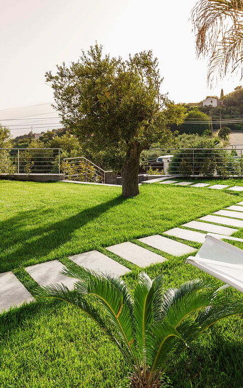 Grand Tour Villa: Buitenkanten, Buitenshuis, Tuin