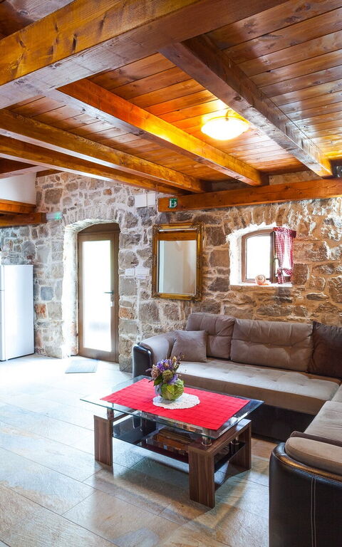 Villa Azurit: Keuken, Lunchroom, Woonkamer