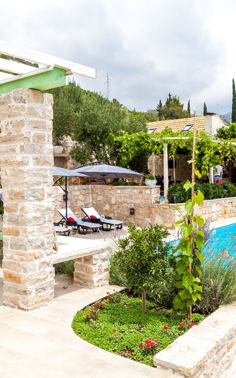 Villa Azurit: Balkon / terras / patio, zwembad