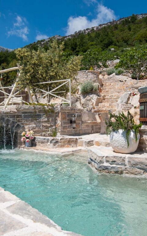 Villa Azurit: Balkon / terras / patio, bubbelbad