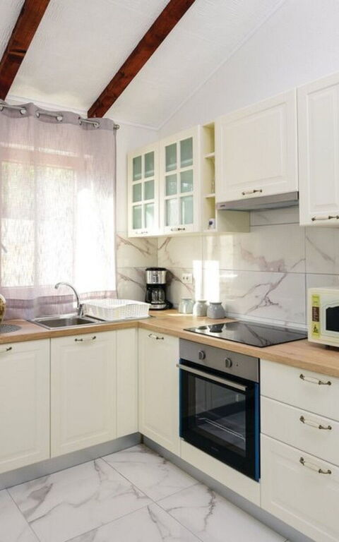 Villa Azurit: Keuken