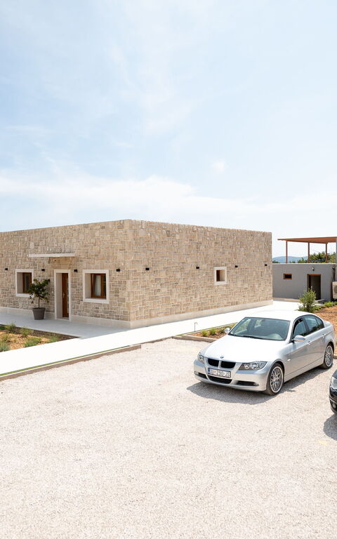 Villa Spectrum: Buitenkanten, Hoofdingang