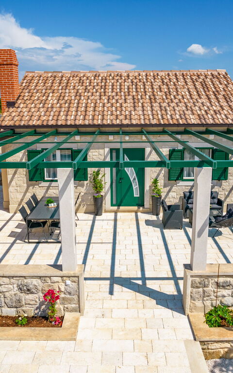 Villa Diana: Balkon / terras / patio