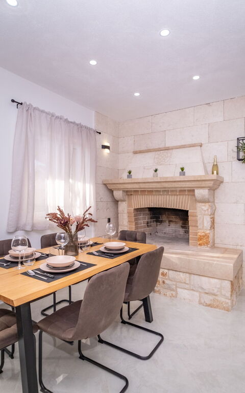 Villa Diana: Hoofdingang, Keuken, Lunchroom