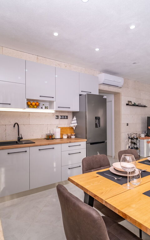 Villa Diana: Keuken, Lunchroom