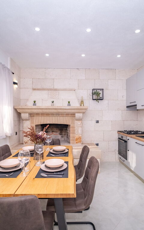 Villa Diana: Keuken, Lunchroom