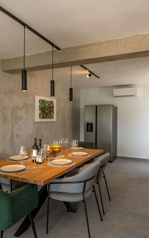Villa Cosmic: Keuken, Lunchroom