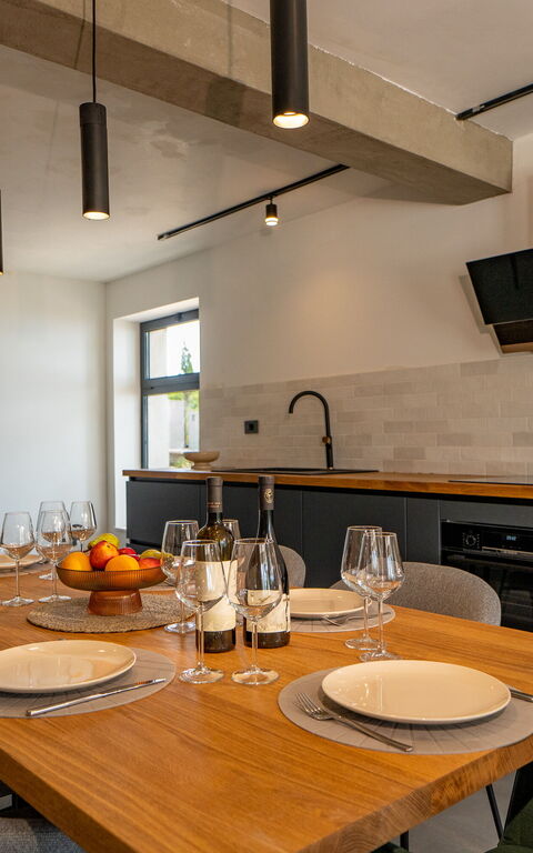 Villa Cosmic: Balkon / terras / patio, Keuken, Lunchroom