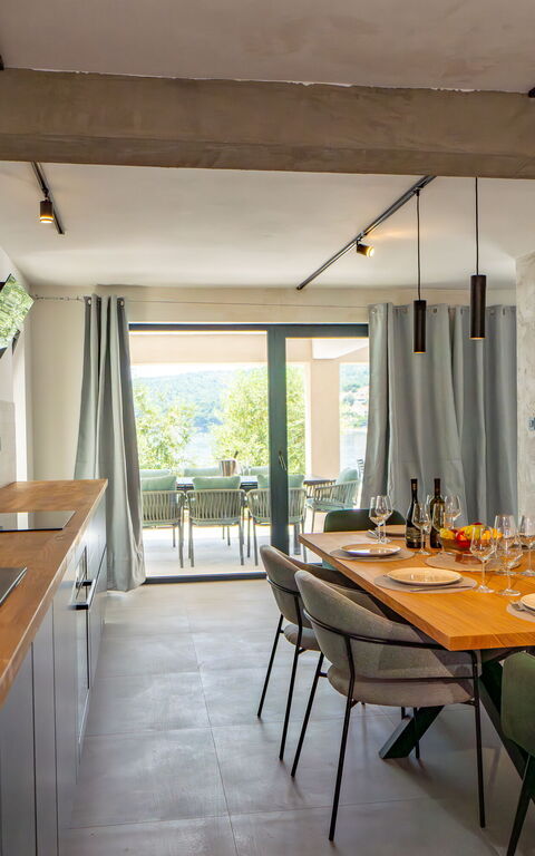 Villa Cosmic: Balkon / terras / patio, Keuken, Lunchroom