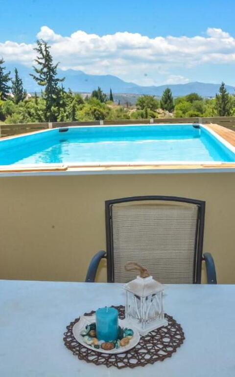 Villa Giorgos: Buitenkanten, Buitenshuis, zwembad