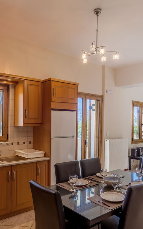 Villa Giorgos: Keuken, Lunchroom