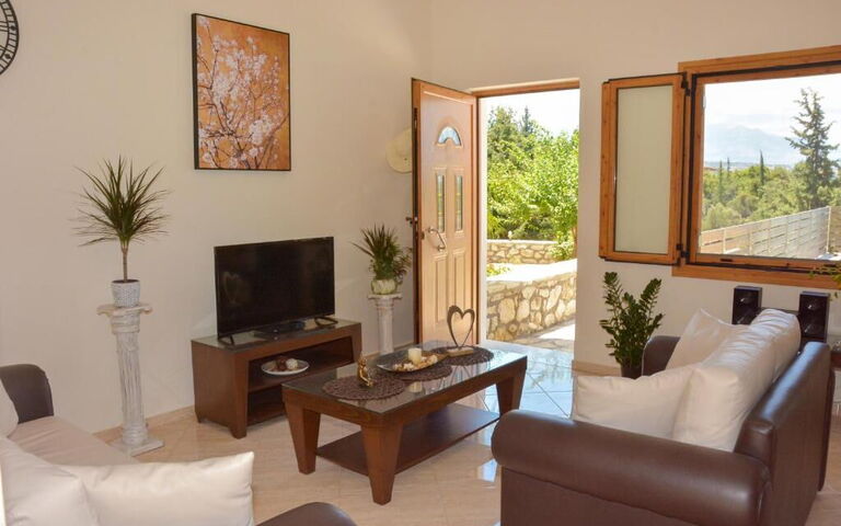 Villa Giorgos: Woonkamer
