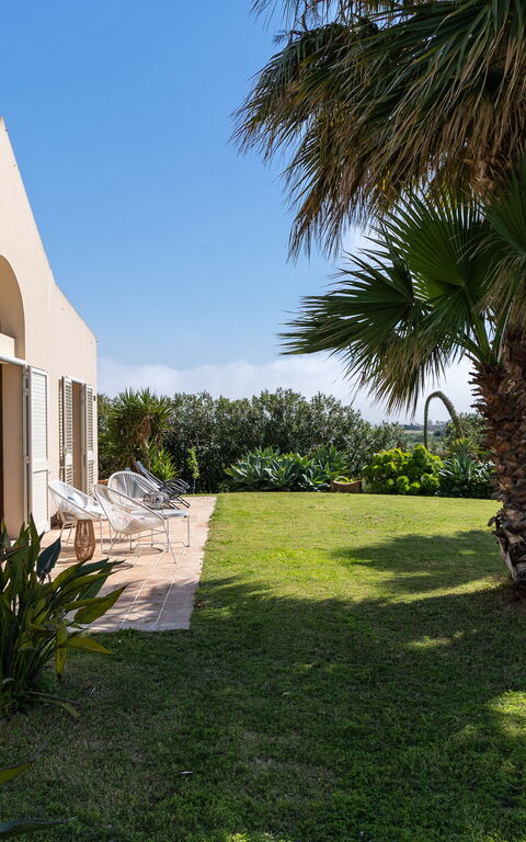 Villa Casale: Buitenkanten, Buitenshuis, Tuin