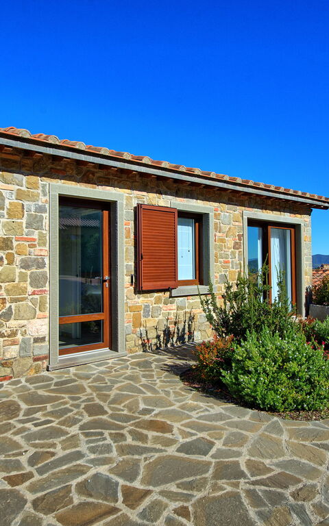 Villa Acquaviva: Buitenshuis