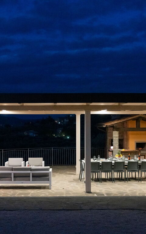 Villa Acquaviva: Balkon / terras / patio, Buitenshuis, Keer bekeken, Tuin