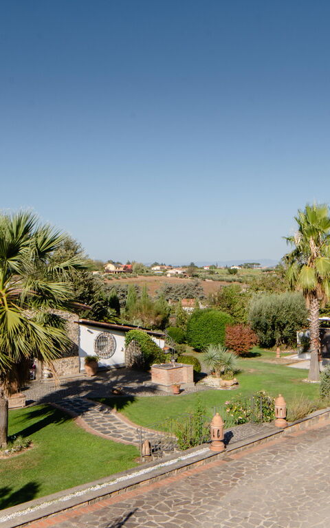 Villa Antici: Buitenkanten, Buitenshuis, Tuin