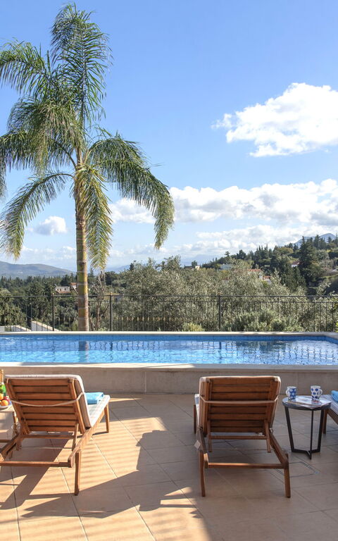 Villa Kois: Buitenkanten, Buitenshuis, Keer bekeken, zwembad