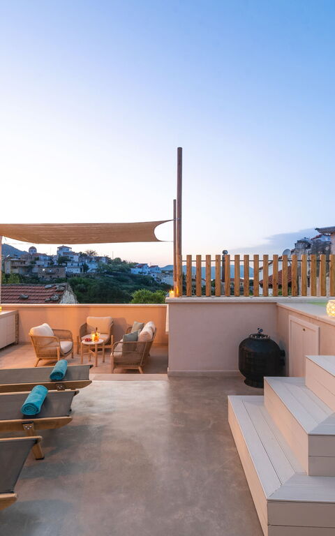 Villa Mirage: Buitenkanten, Buitenshuis, Keer bekeken, zwembad