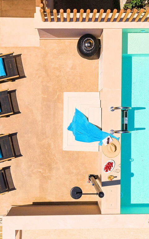 Villa Mirage: Buitenkanten, Buitenshuis, zwembad