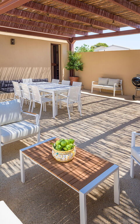 Magnolia Marina di Modica: Buitenkanten, Buitenshuis