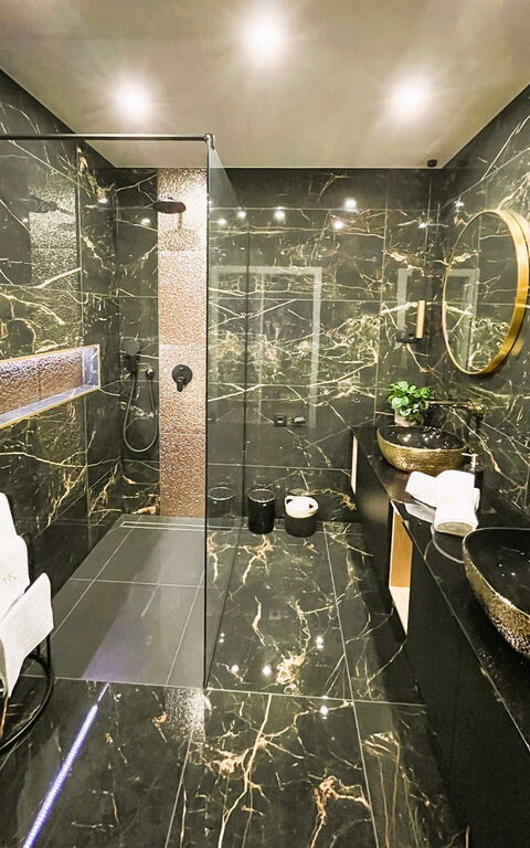 Villa Nikta: Badkamer