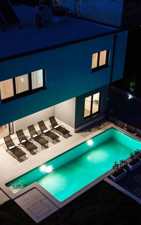 Villa Orvas 190: Buitenkanten