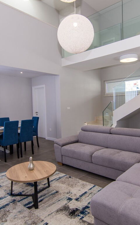 Villa Orvas 190: Lunchroom, Woonkamer