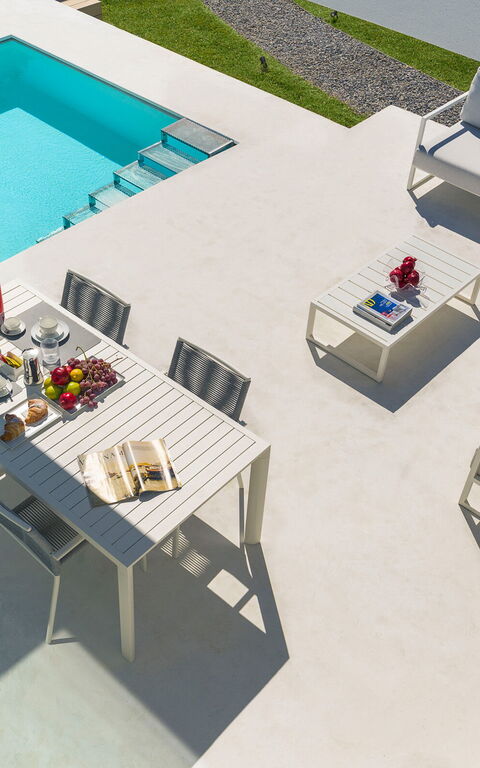 Villa Gadir: Balkon / terras / patio, Buitenkanten, Buitenshuis, Eten, zwembad