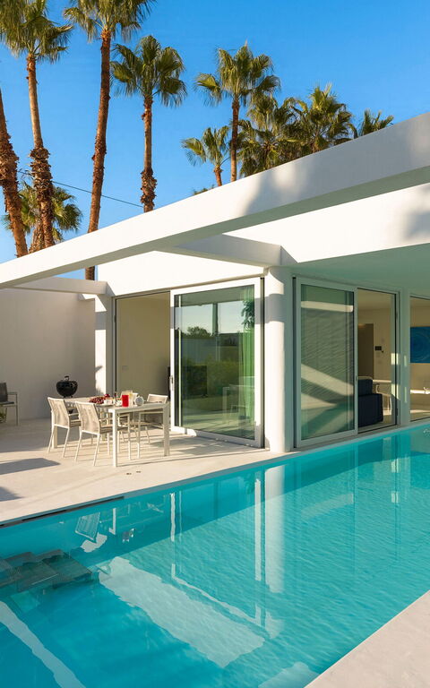 Villa Gadir: Buitenkanten, Buitenshuis, zwembad