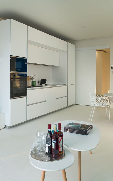 Villa Gadir: Keuken, Lunchroom, Woonkamer