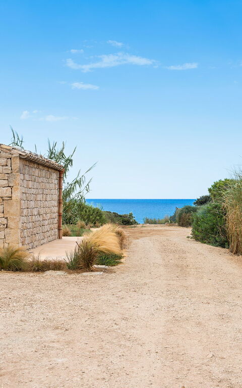 Villa Al Nair: Hoofdingang, Keer bekeken