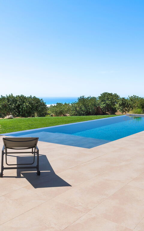 Villa Passo Salina: Tuin, zwembad