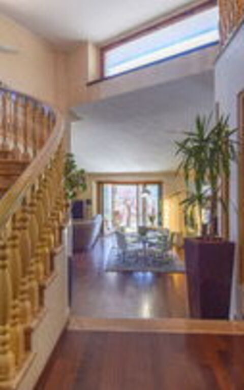 Villa Paradiso: Andere kamer, Woonkamer