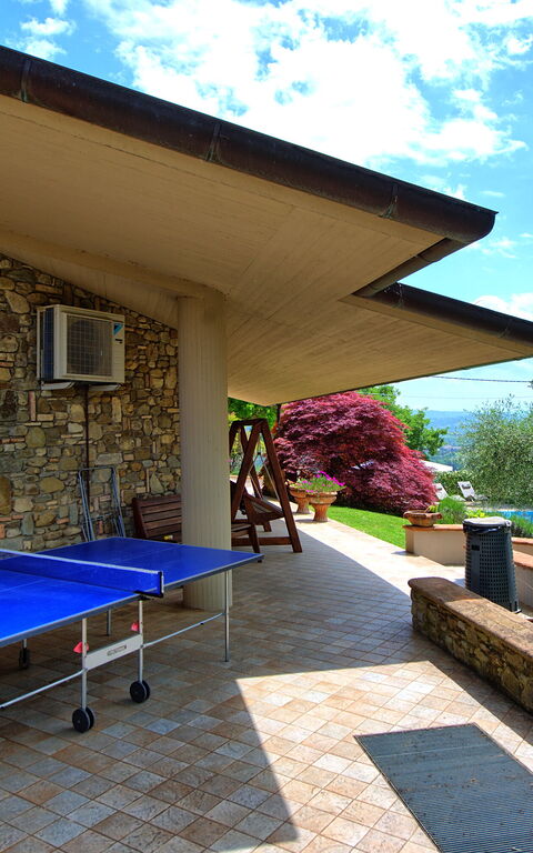 Villa Paradiso: Balkon / terras / patio, Buitenkanten, Tuin