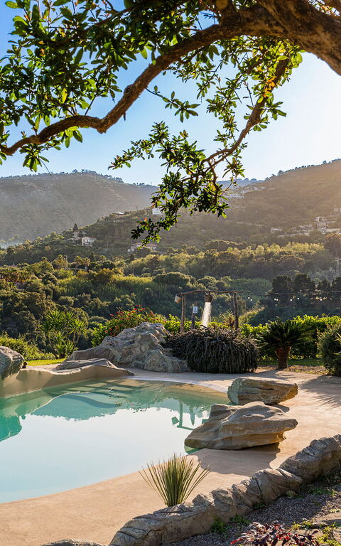 Villa Giuffrè: Buitenkanten, Buitenshuis, zwembad