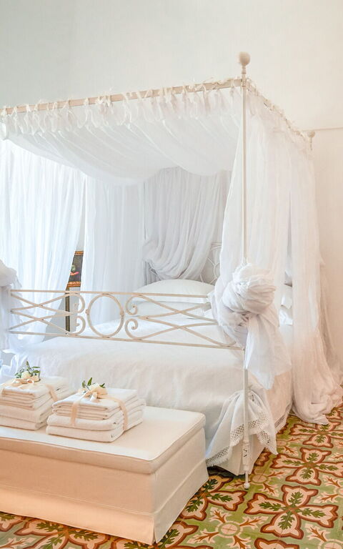 Masseria Lamacerase: slaapkamer