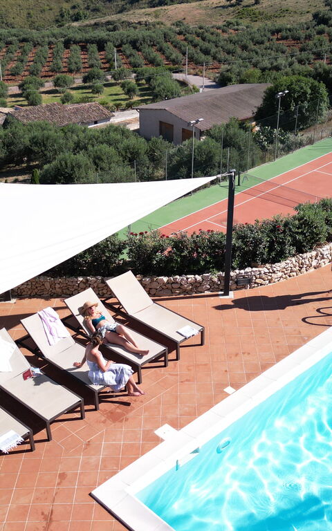 Villa Petra: Buitenshuis