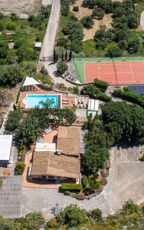 Villa Petra: Keer bekeken, zwembad