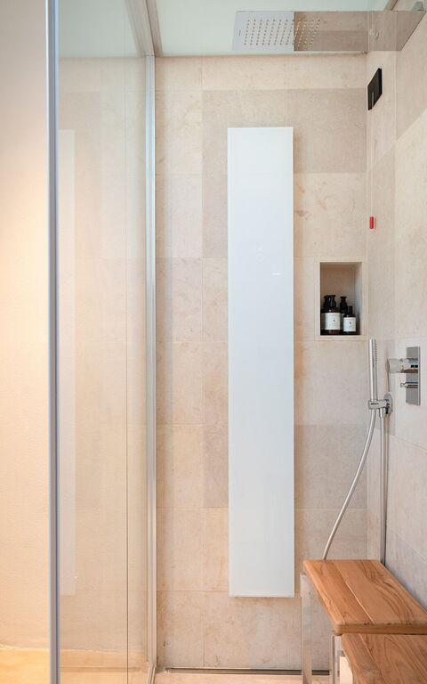 Villa Il Faro: Badkamer