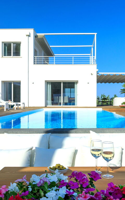 Villa Elysium: Buitenkanten, Buitenshuis, zwembad